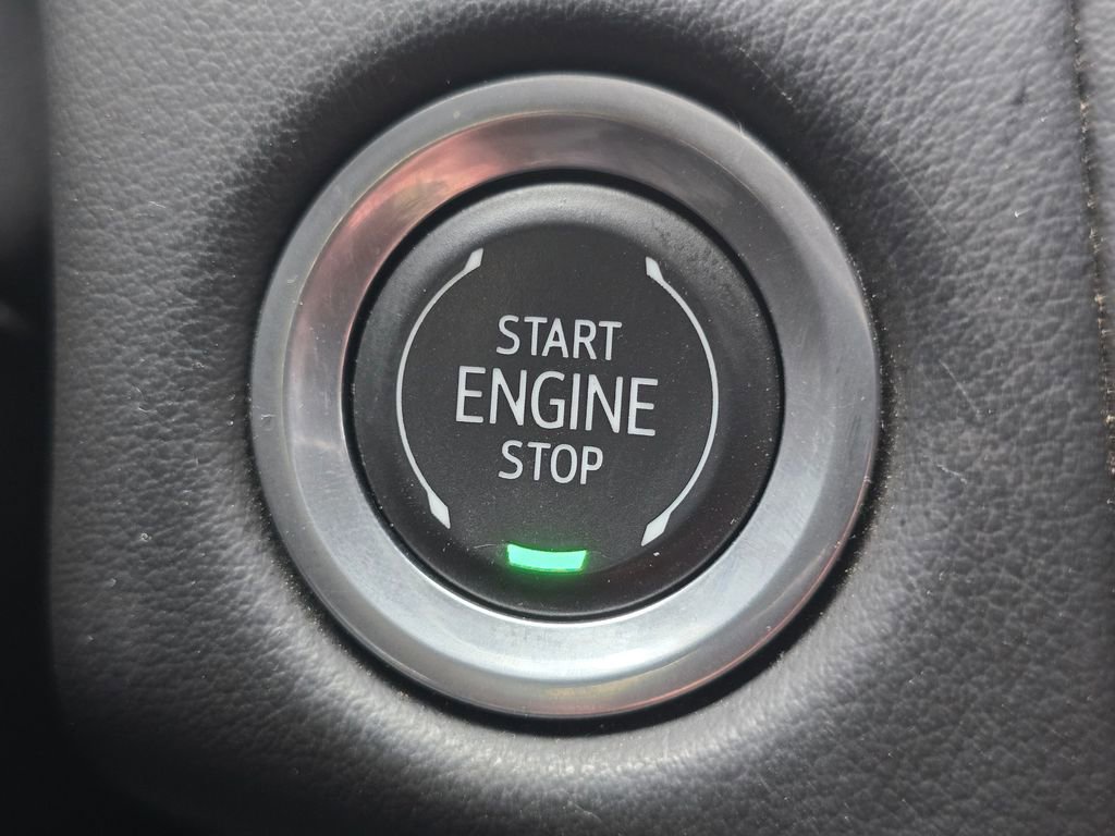 Used 2024 Chevrolet Tahoe Premier AWD/4WD image 35