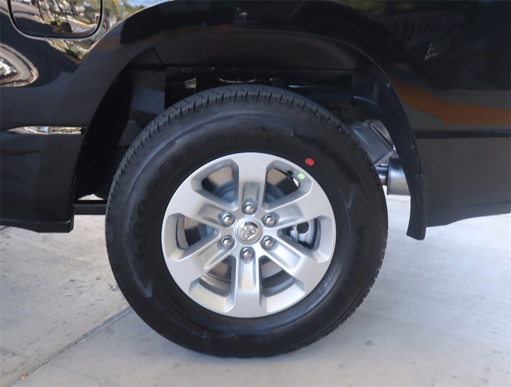 Used 2023 RAM 1500 Laramie image 25