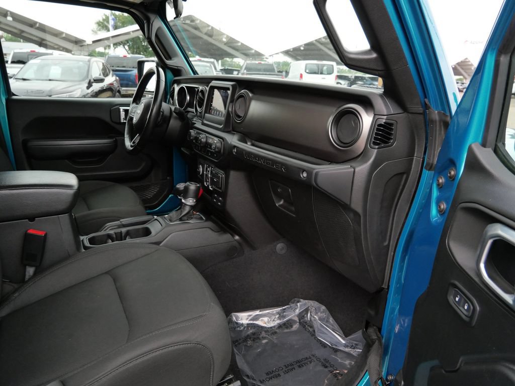 Used 2020 Jeep Wrangler Unlimited Sport AWD/4WD image 11