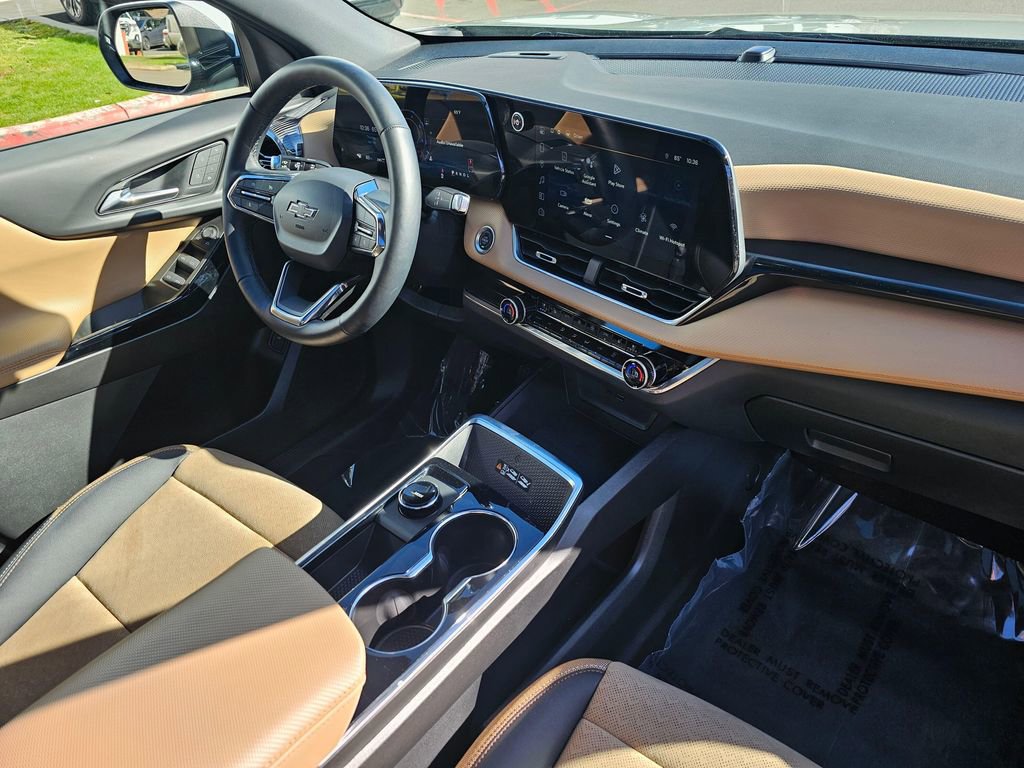 Used 2025 Chevrolet Equinox ACTIV w/ Safety and Technology Package image 10