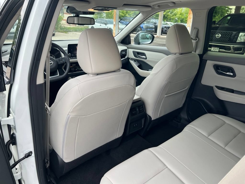 Certified 2023 Nissan Rogue SL AWD/4WD image 10