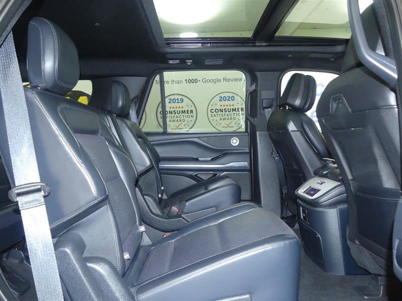 Used 2025 Lincoln Navigator Reserve w/ Jet Appearance Package image 30