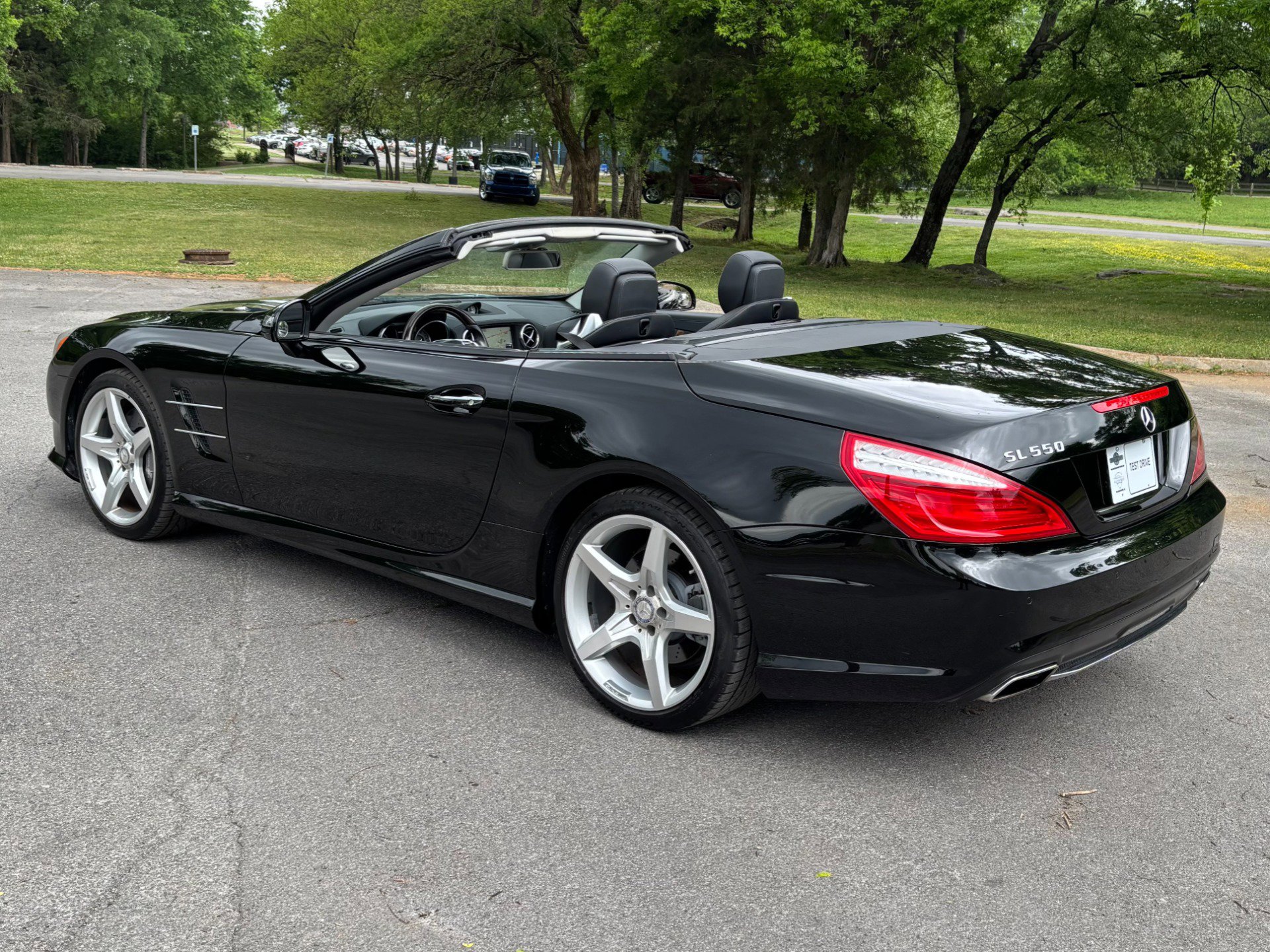 Used 2014 Mercedes-Benz SL 550 image 4