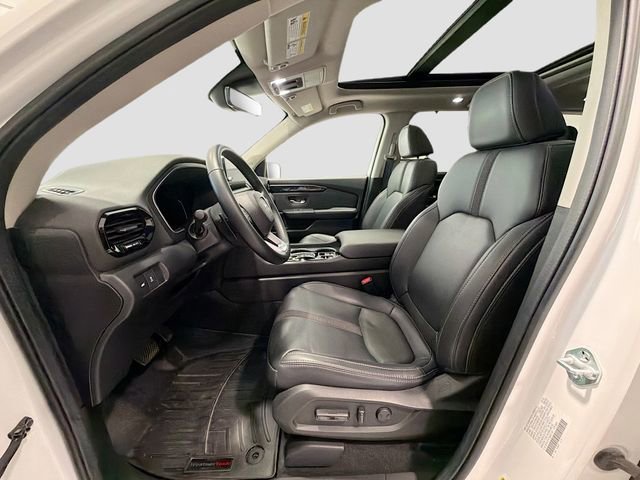 Used 2025 Honda Pilot Touring image 18