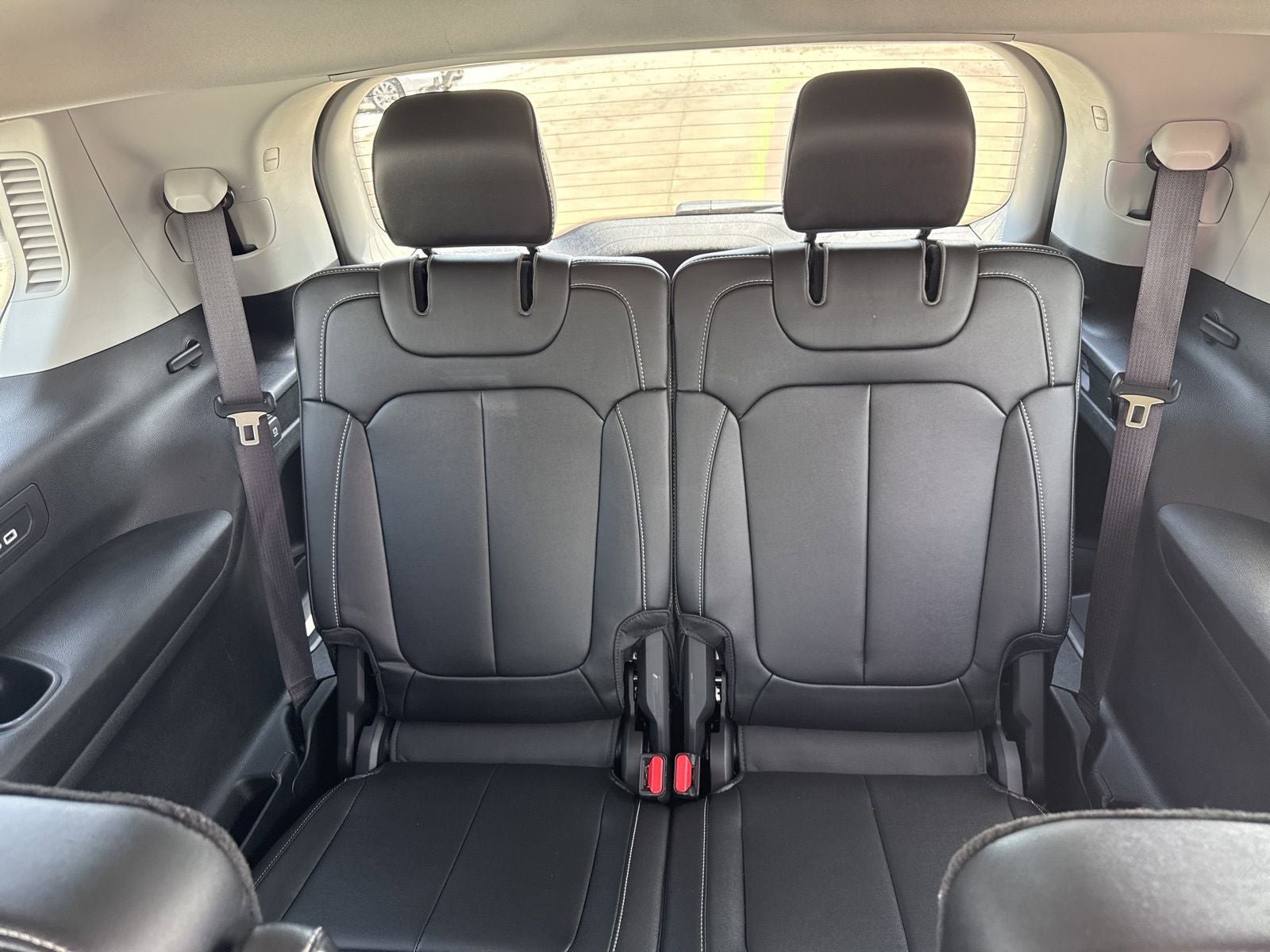 Used 2023 Jeep Grand Cherokee L Limited AWD/4WD image 17