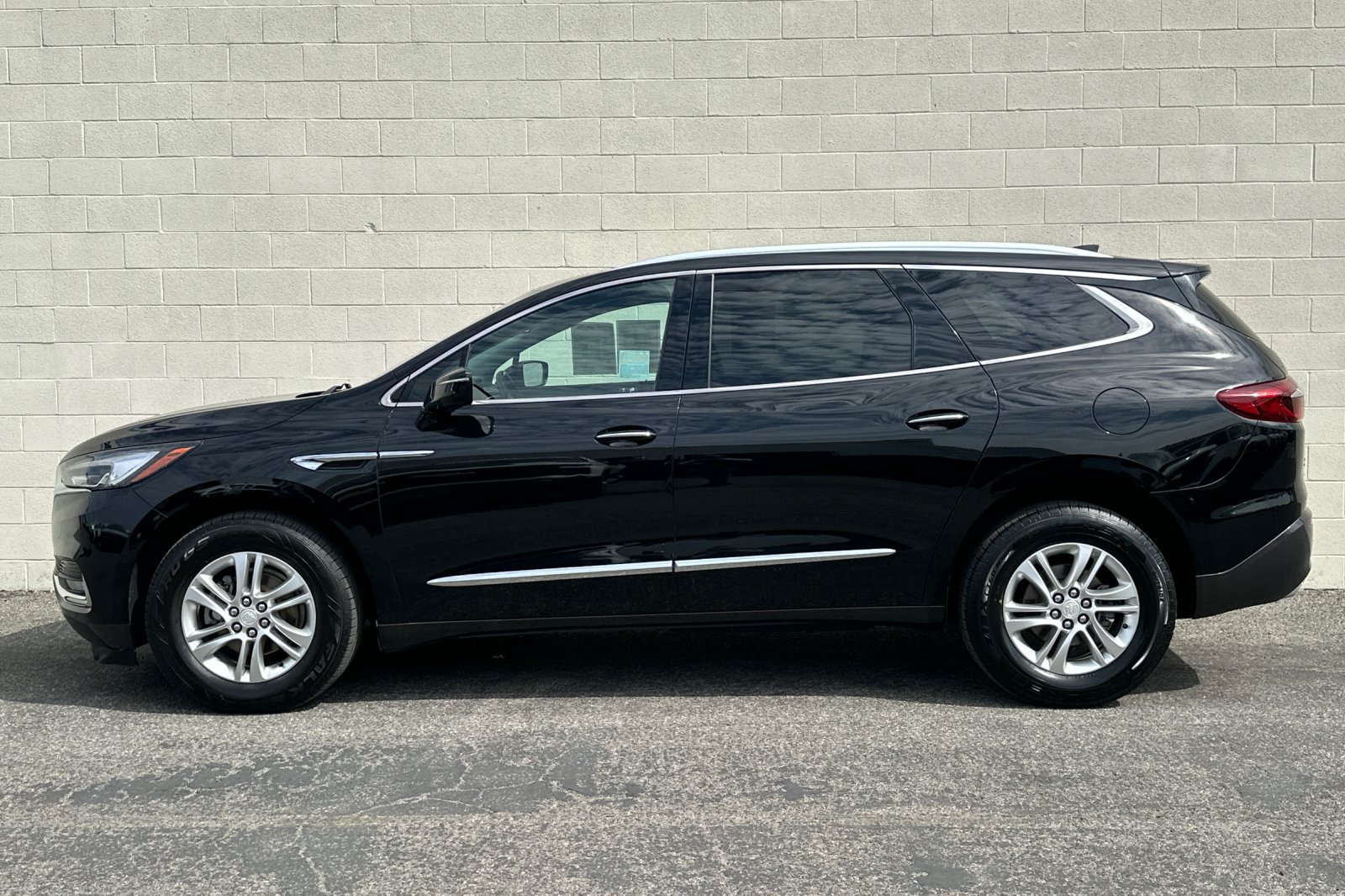 Certified 2020 Buick Enclave Essence w/ Sound and Sites Package AWD/4WD image 7