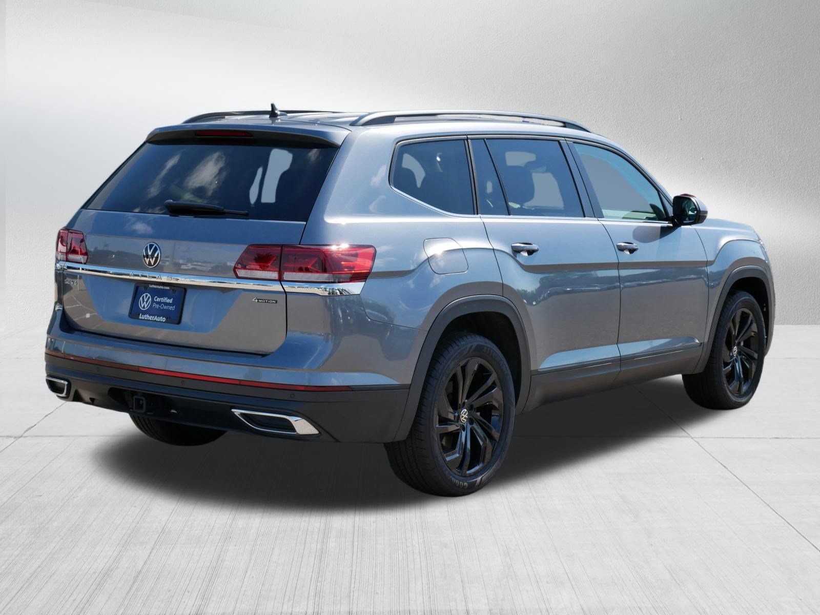Certified 2023 Volkswagen Atlas SE w/ Panoramic Sunroof Package AWD/4WD image 7