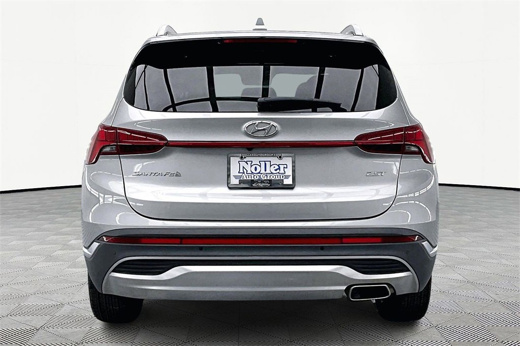 Used 2023 Hyundai Santa Fe Limited image 4