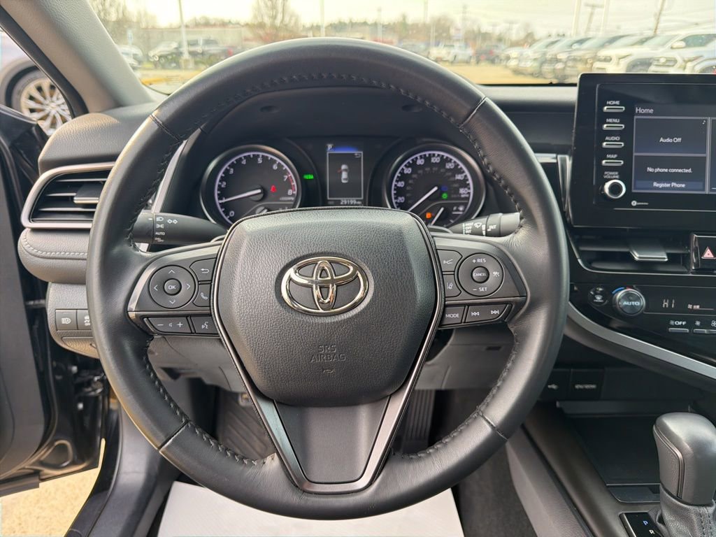 Used 2023 Toyota Camry SE w/ Convenience Package image 10