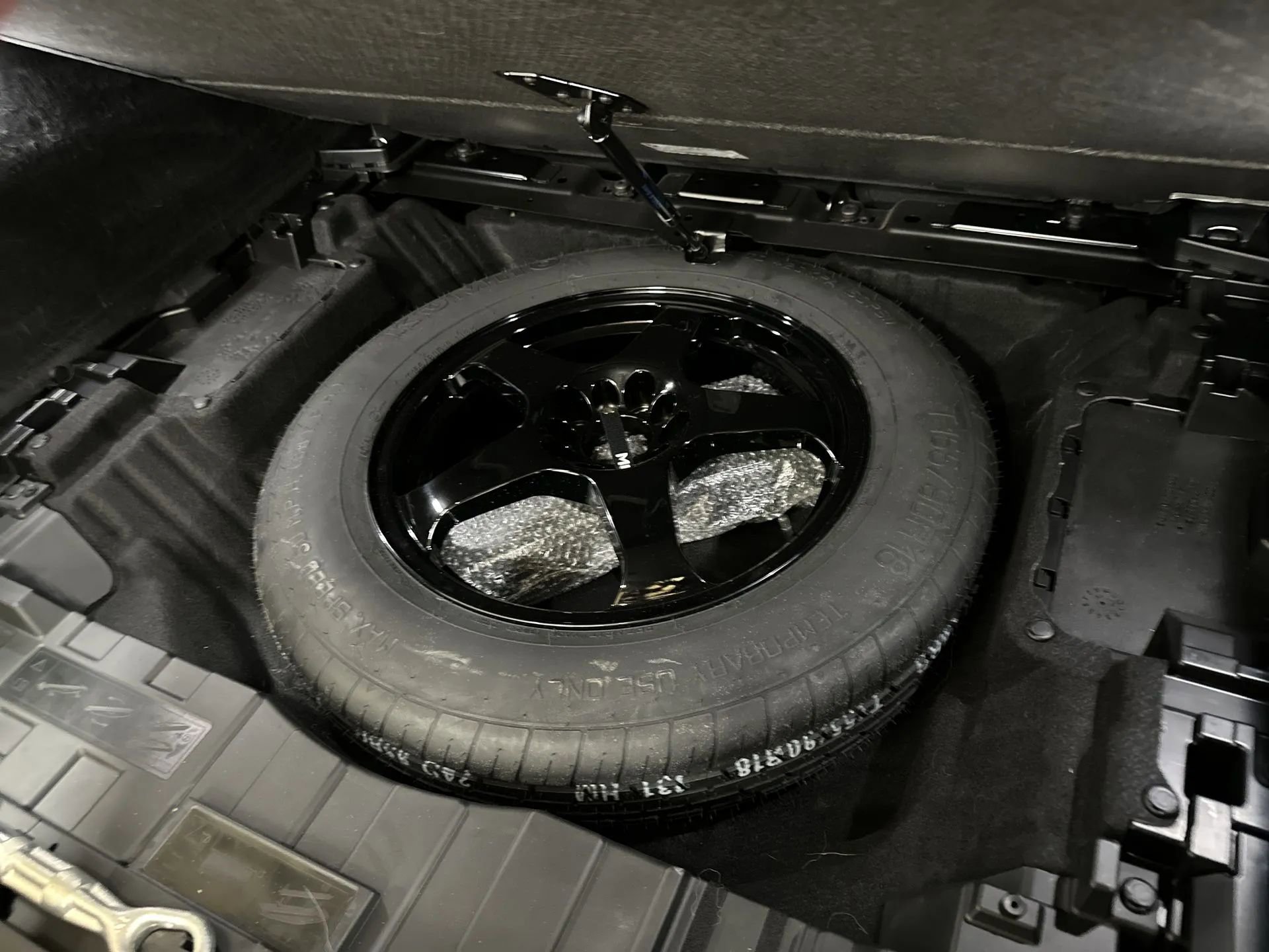 Used 2022 BMW X5 sDrive40i w/ Premium Package RWD image 28