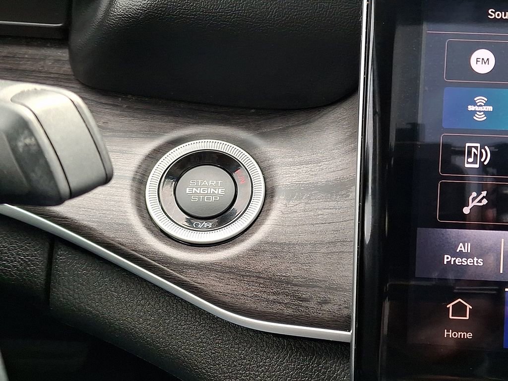 Used 2022 Jeep Grand Cherokee L Limited image 24