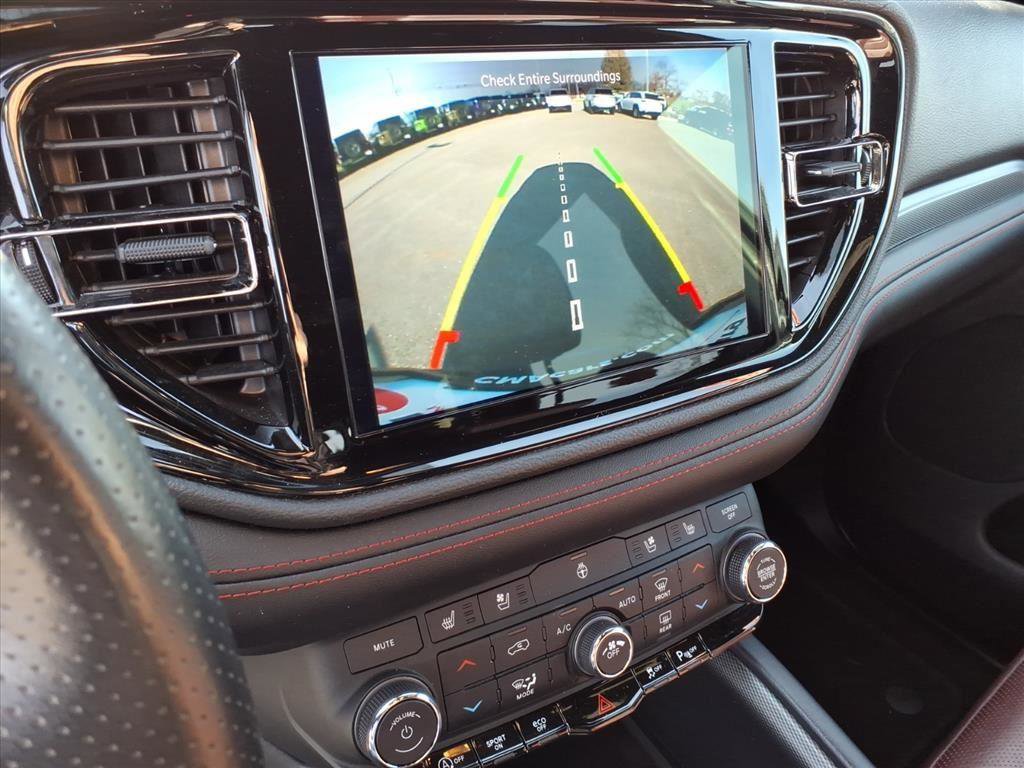 Used 2024 Dodge Durango GT image 25