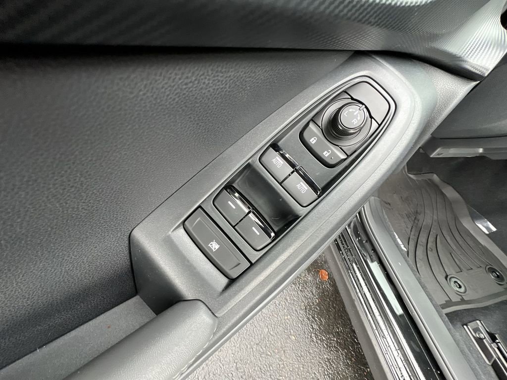 Used 2025 Subaru Crosstrek 2.5i Premium image 23