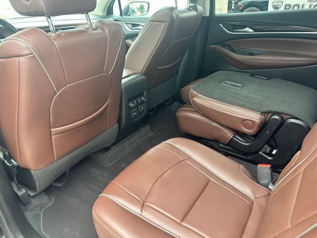 Used 2021 Buick Enclave Avenir w/ Avenir Technology Package AWD/4WD image 53