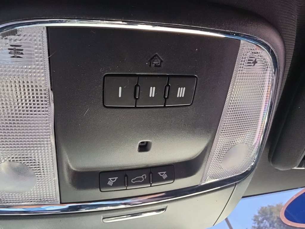 Used 2017 Jeep Grand Cherokee Altitude AWD/4WD image 21