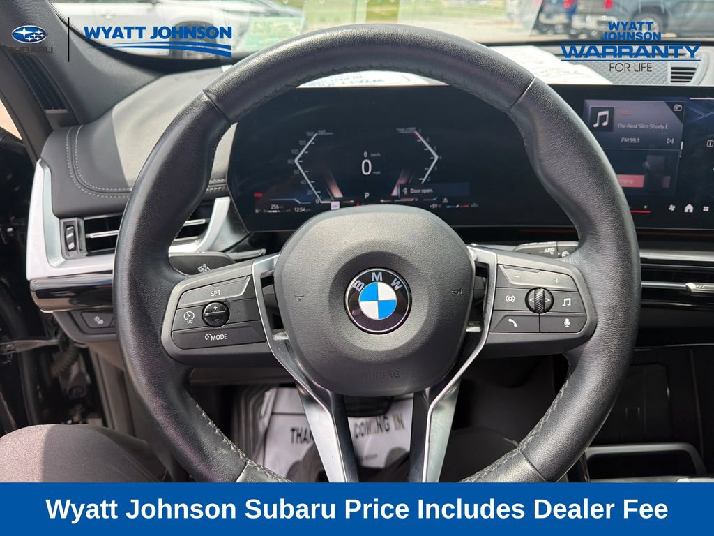 Used 2025 BMW X1 xDrive28i AWD/4WD image 18