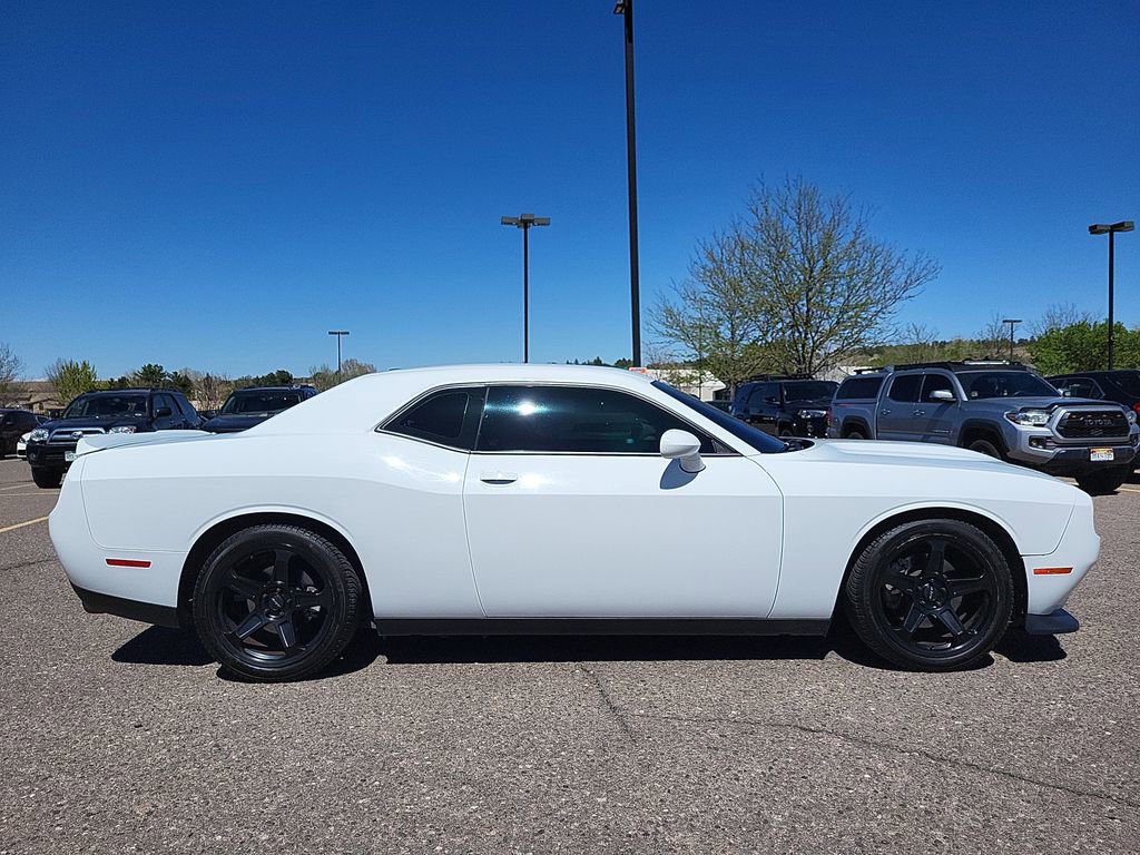 Used 2022 Dodge Challenger GT RWD image 2