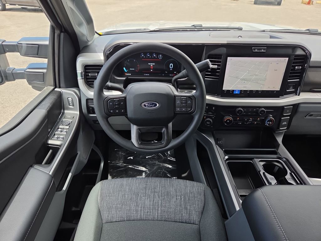 New 2026 Ford F350 XLT w/ XLT Premium Package AWD/4WD image 11