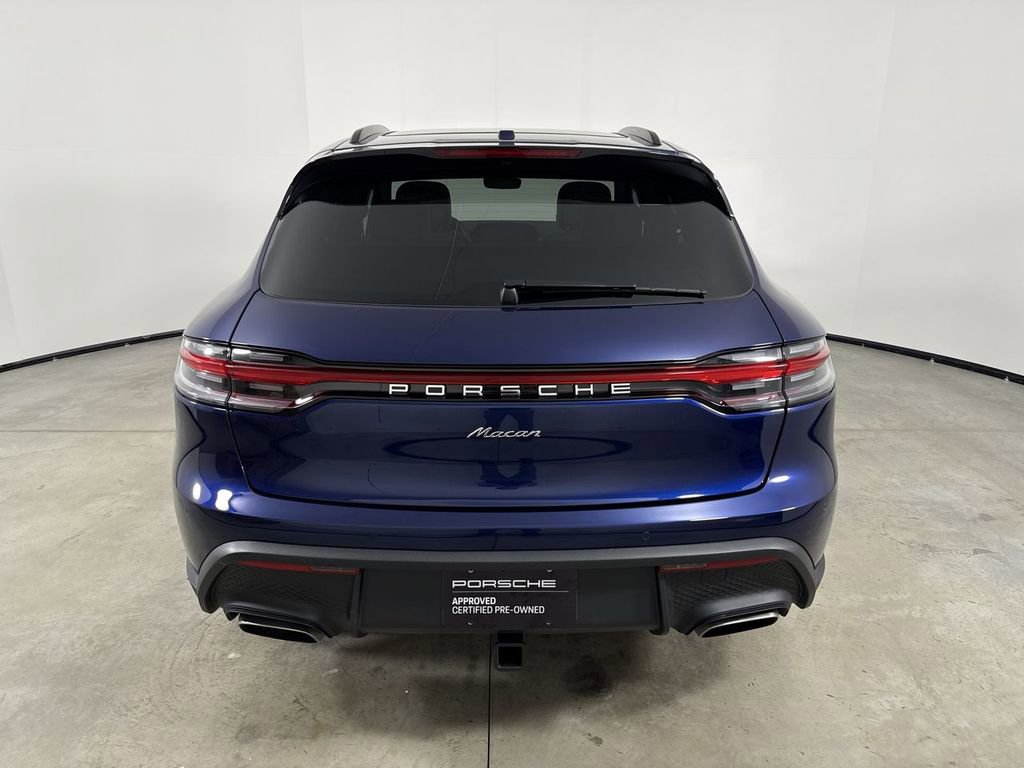 Certified 2025 Porsche Macan image 6