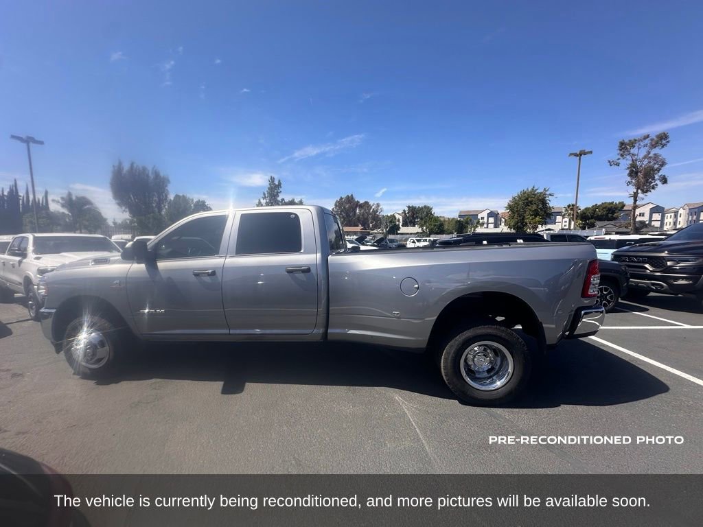 Used 2022 RAM 3500 Tradesman AWD/4WD image 2