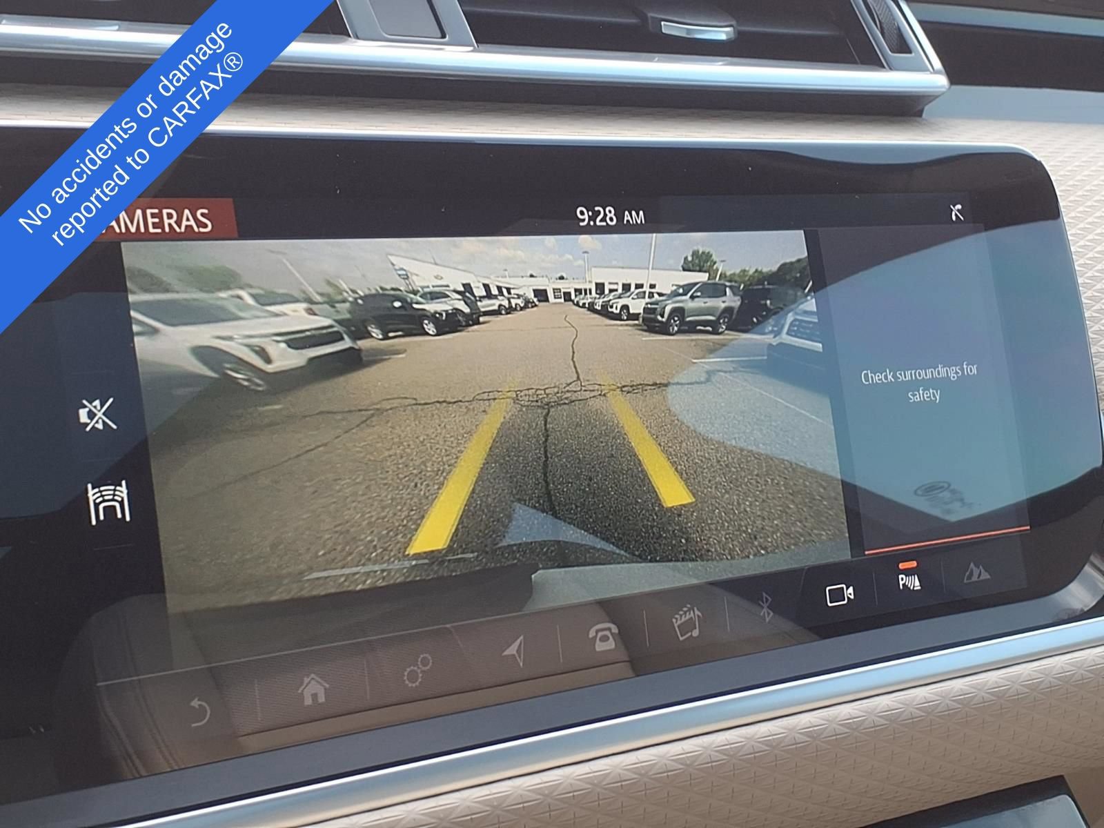 Used 2018 Land Rover Range Rover Velar R-Dynamic SE AWD/4WD image 26