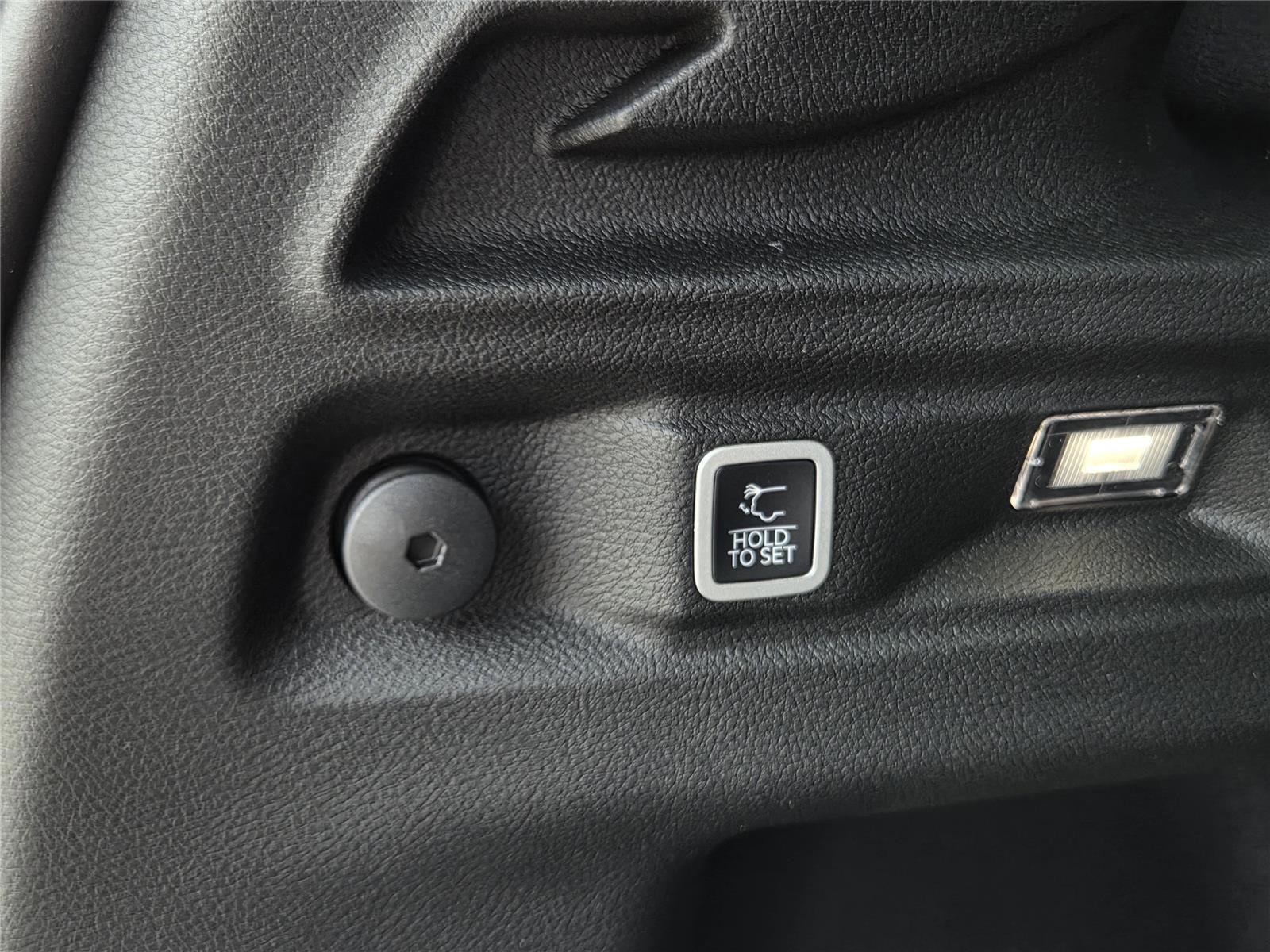 New 2026 Jeep Grand Cherokee L 2WD image 33