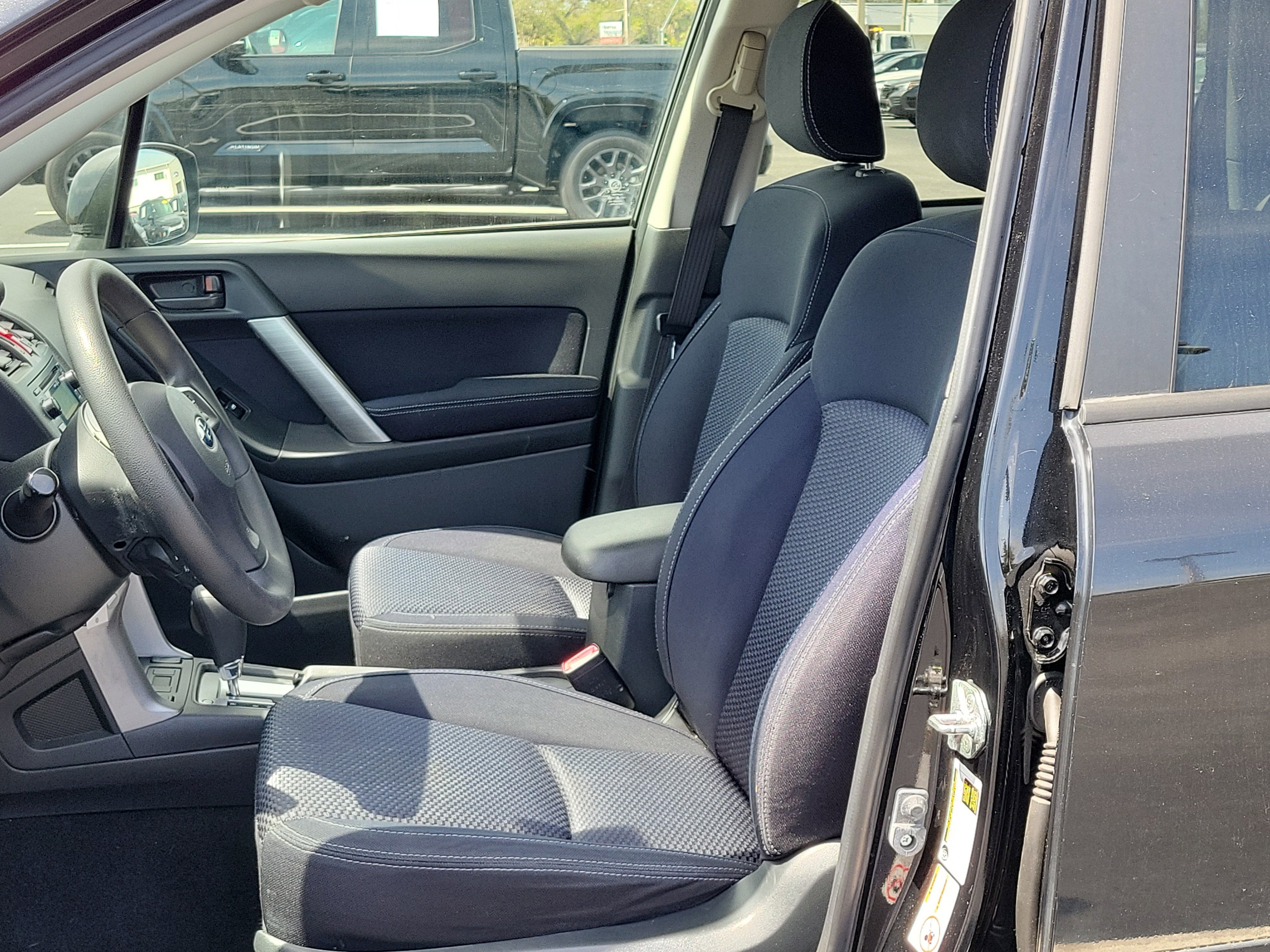 Used 2015 Subaru Forester 2.5i Premium w/ All-Weather Package AWD/4WD image 21