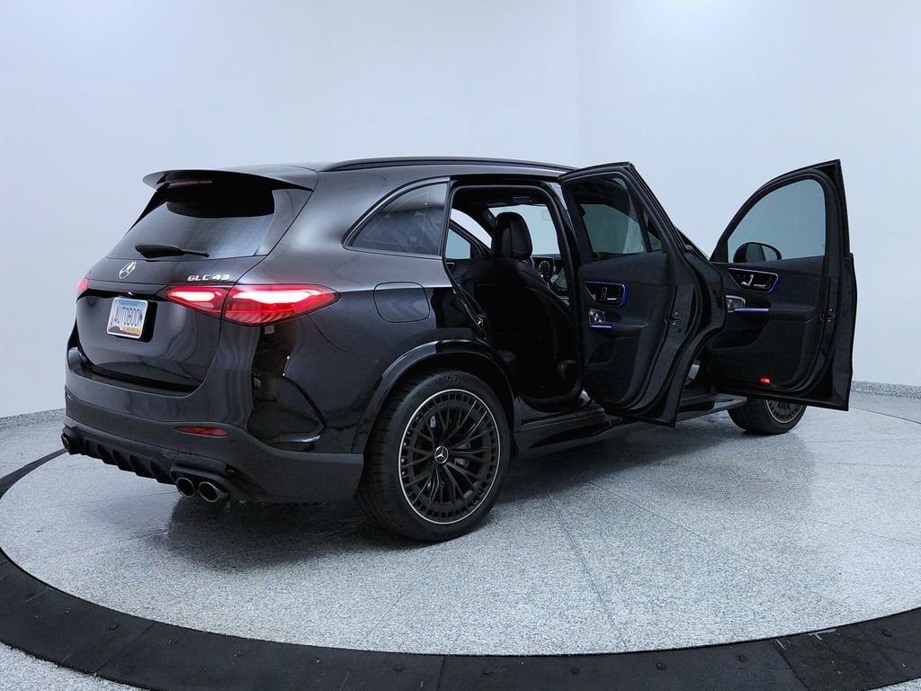 Used 2025 Mercedes-Benz GLC 43 AMG 4MATIC image 11
