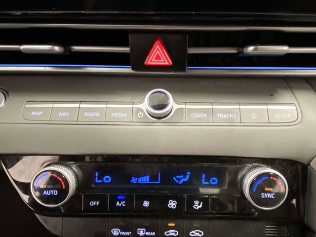 Used 2024 Hyundai Elantra SEL image 20