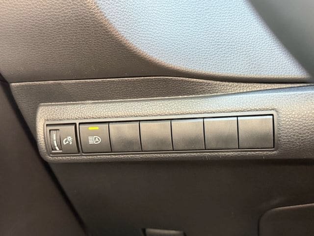 Used 2025 Toyota Corolla XSE FWD image 26