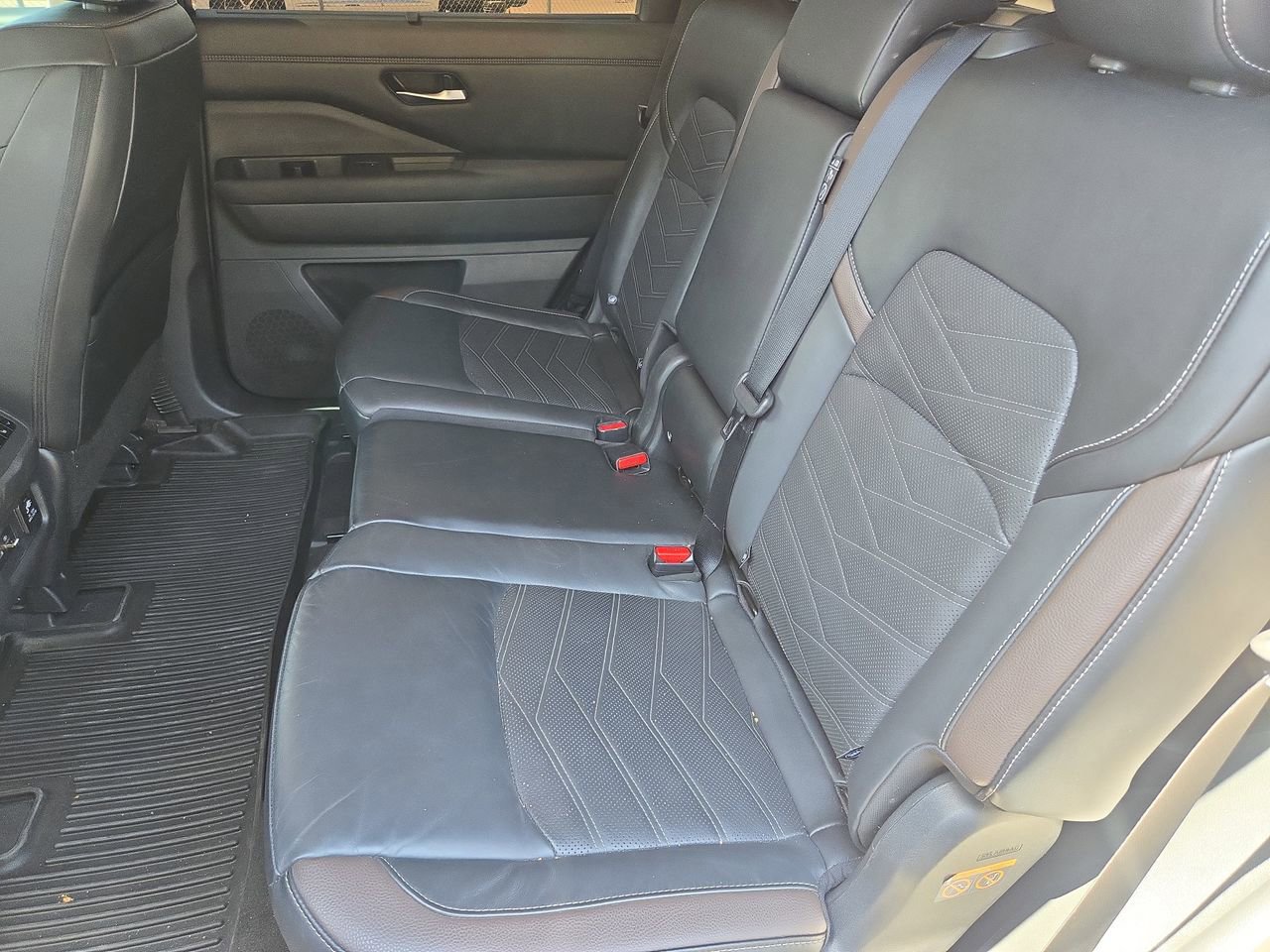 Used 2024 Nissan Pathfinder Platinum w/ Cargo Package FWD image 19