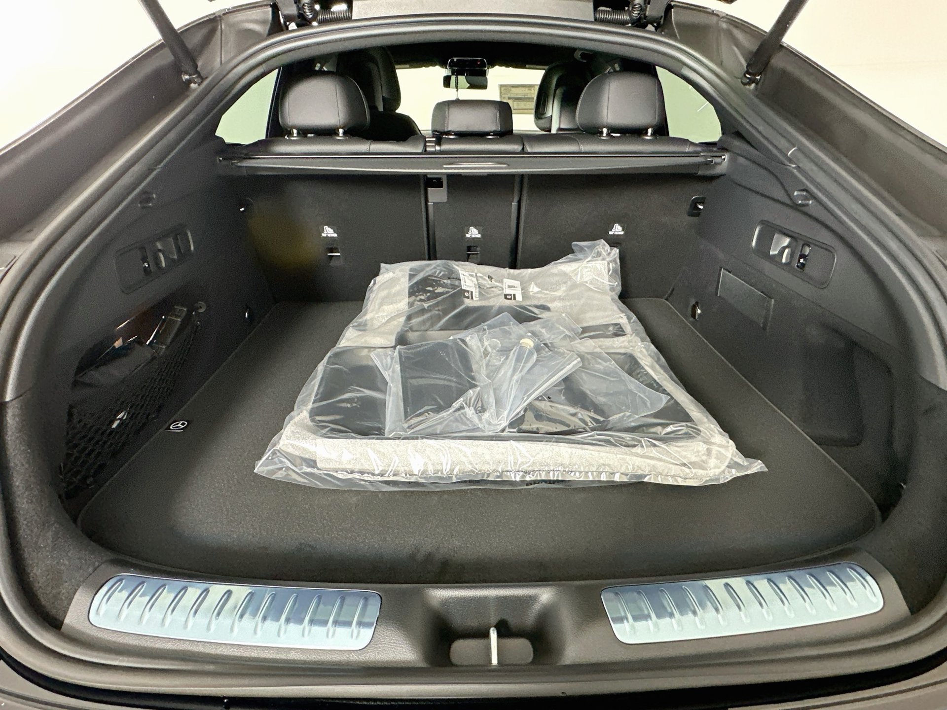 New 2027 Mercedes-Benz GLC 300 4MATIC image 29