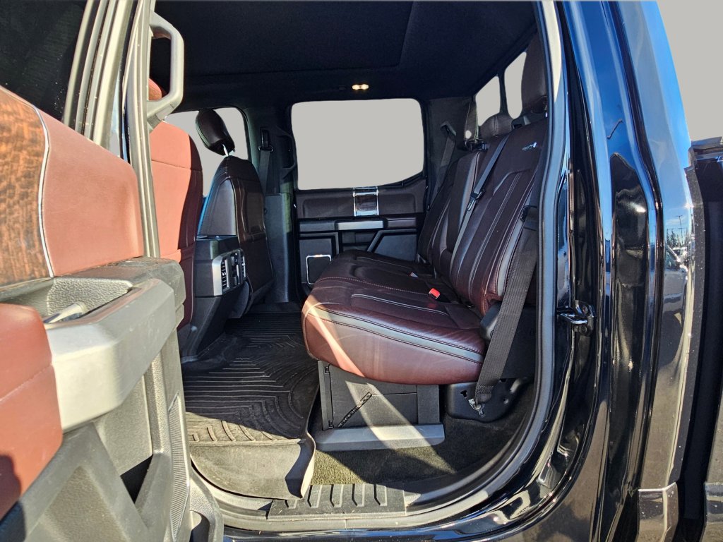 Used 2017 Ford F250 Platinum w/ Platinum Ultimate Package AWD/4WD image 24