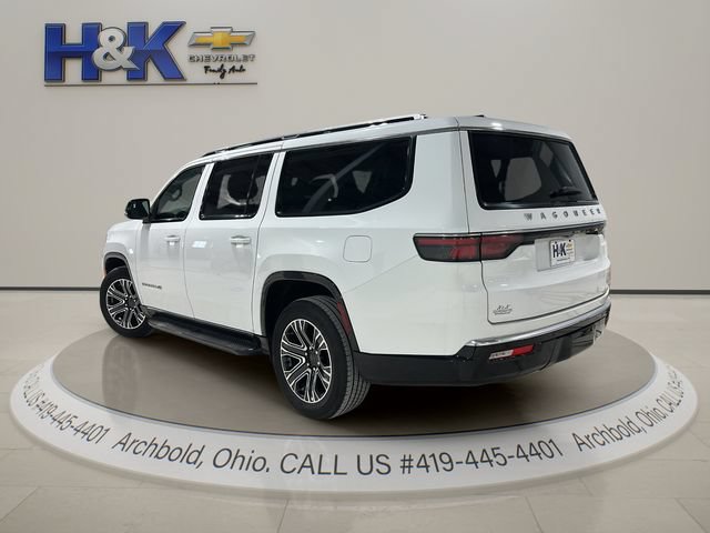 Used 2024 Jeep Wagoneer L Series II w/ Flexible Seating Group AWD/4WD image 4