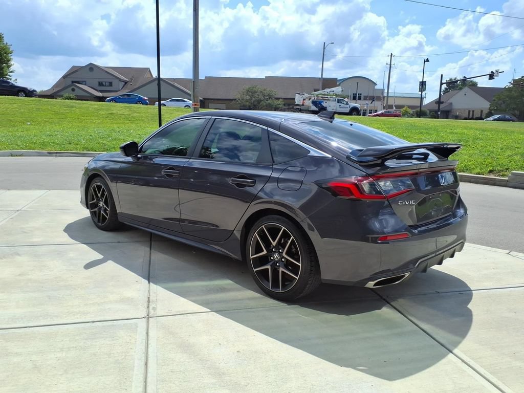 Used 2024 Honda Civic Sport Touring image 5