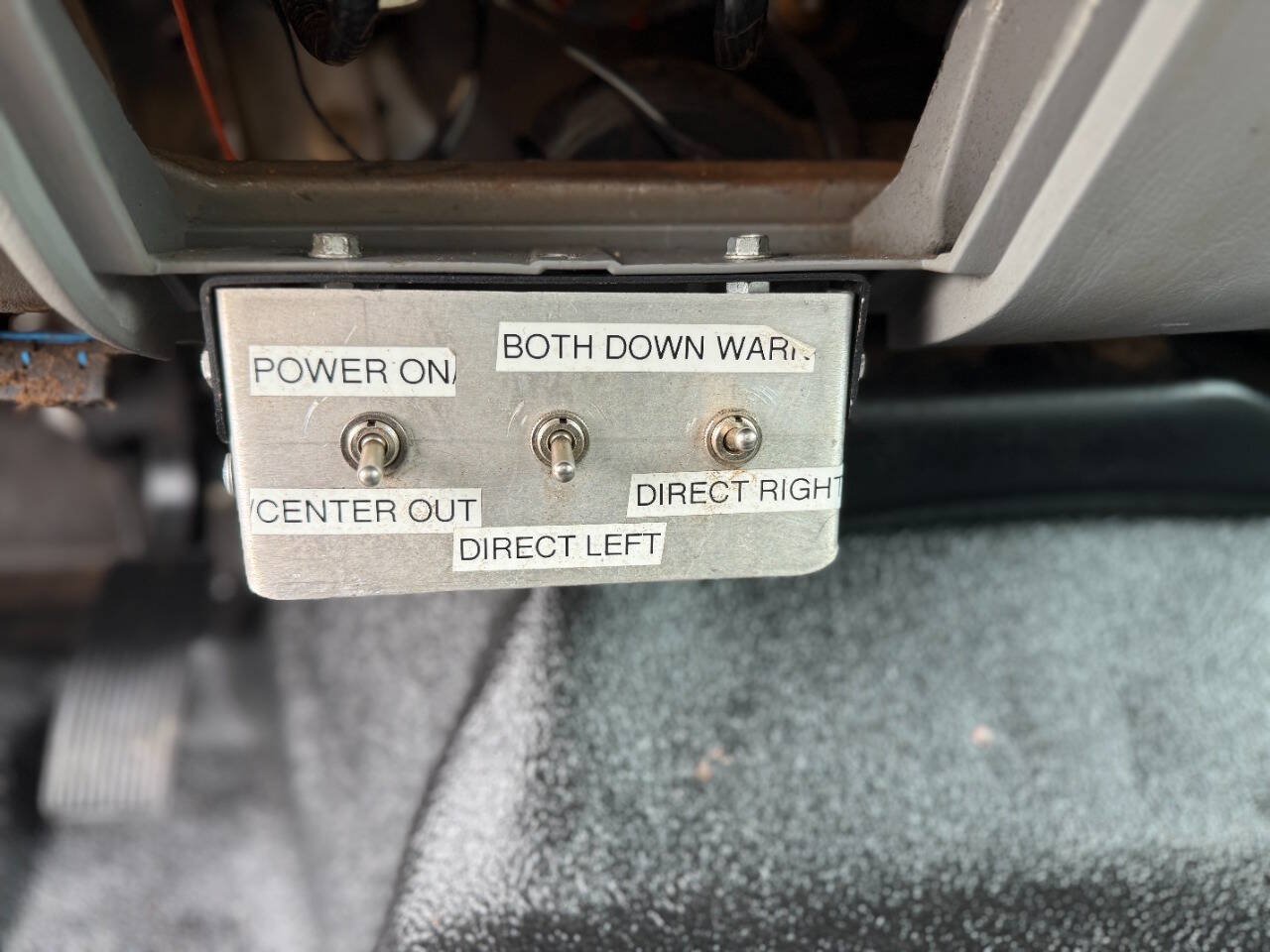 Used 2006 Ford F450 2WD Regular Cab Super Duty image 24
