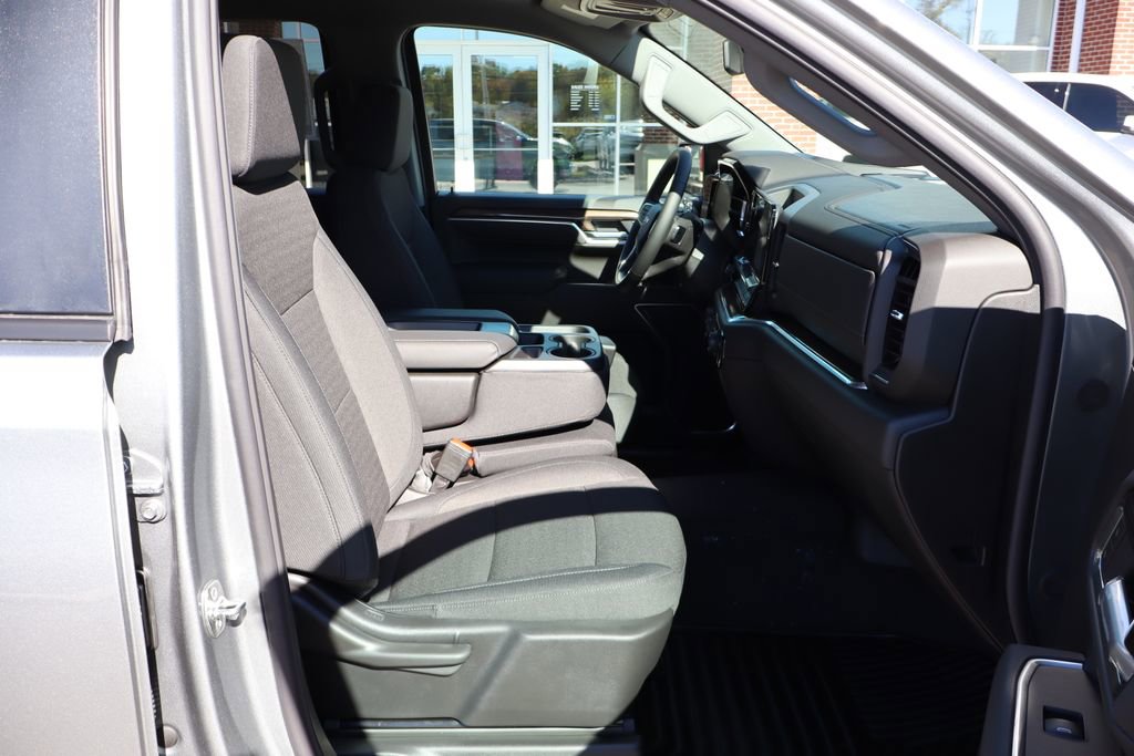 New 2026 Chevrolet Silverado 1500 LT image 44