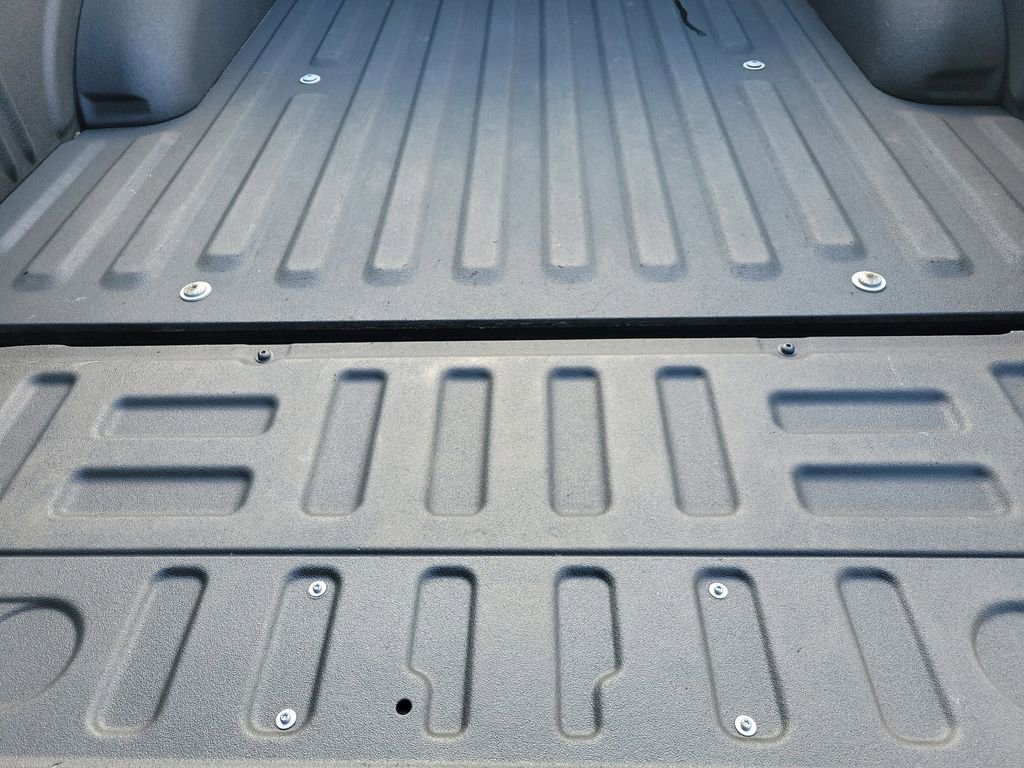 Used 2019 Ford F150 Raptor w/ Equipment Group 802A Luxury image 15