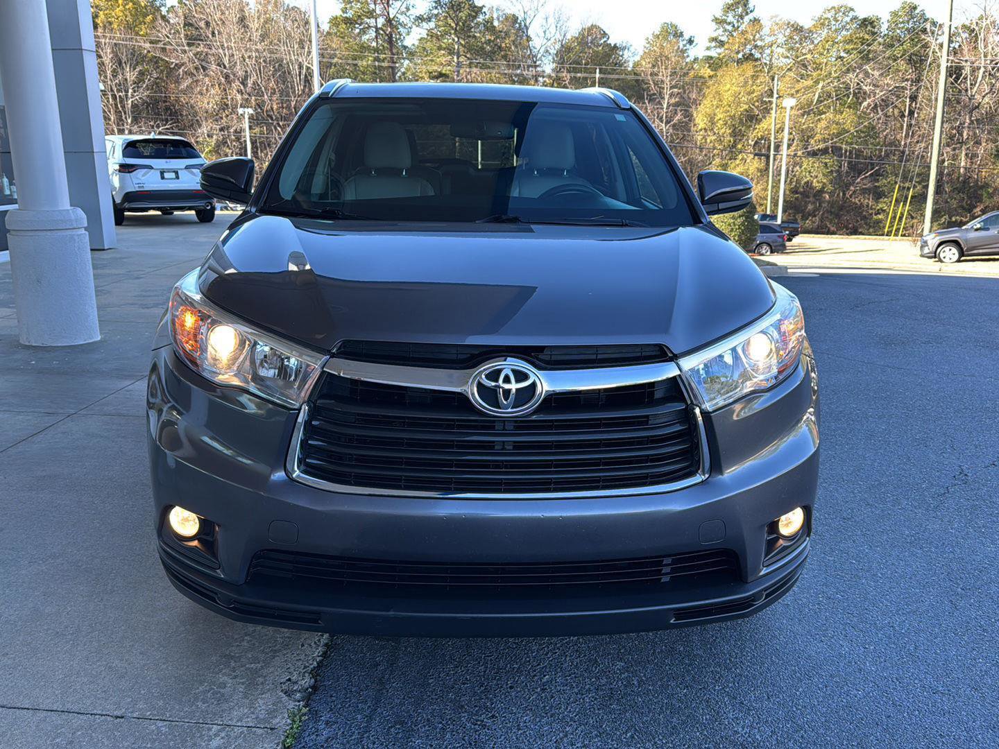 Used 2016 Toyota Highlander XLE image 7