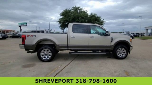 Used 2017 Ford F250 Lariat w/ Lariat Ultimate Package AWD/4WD image 9