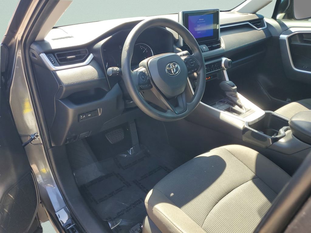 Used 2023 Toyota RAV4 LE image 14