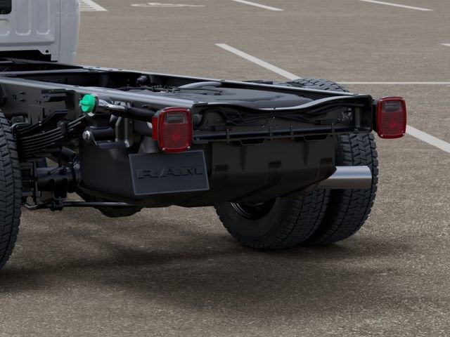 New 2026 RAM 5500 Tradesman w/ Chrome Appearance Group AWD/4WD image 9