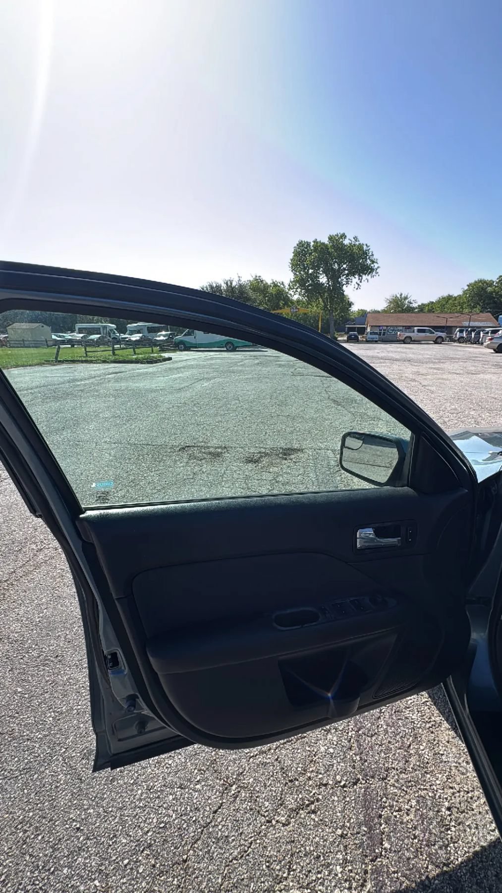 Used 2011 Ford Fusion SE FWD image 10