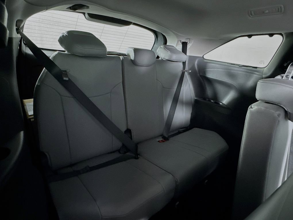 New 2026 Toyota Sienna XLE image 26