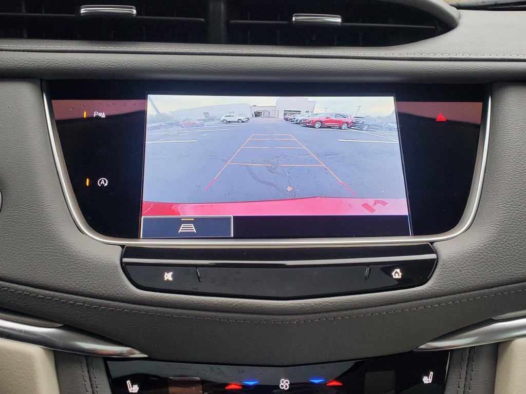 Used 2023 Cadillac XT5 Premium Luxury w/ LPO, Floor Liner Package AWD/4WD image 29