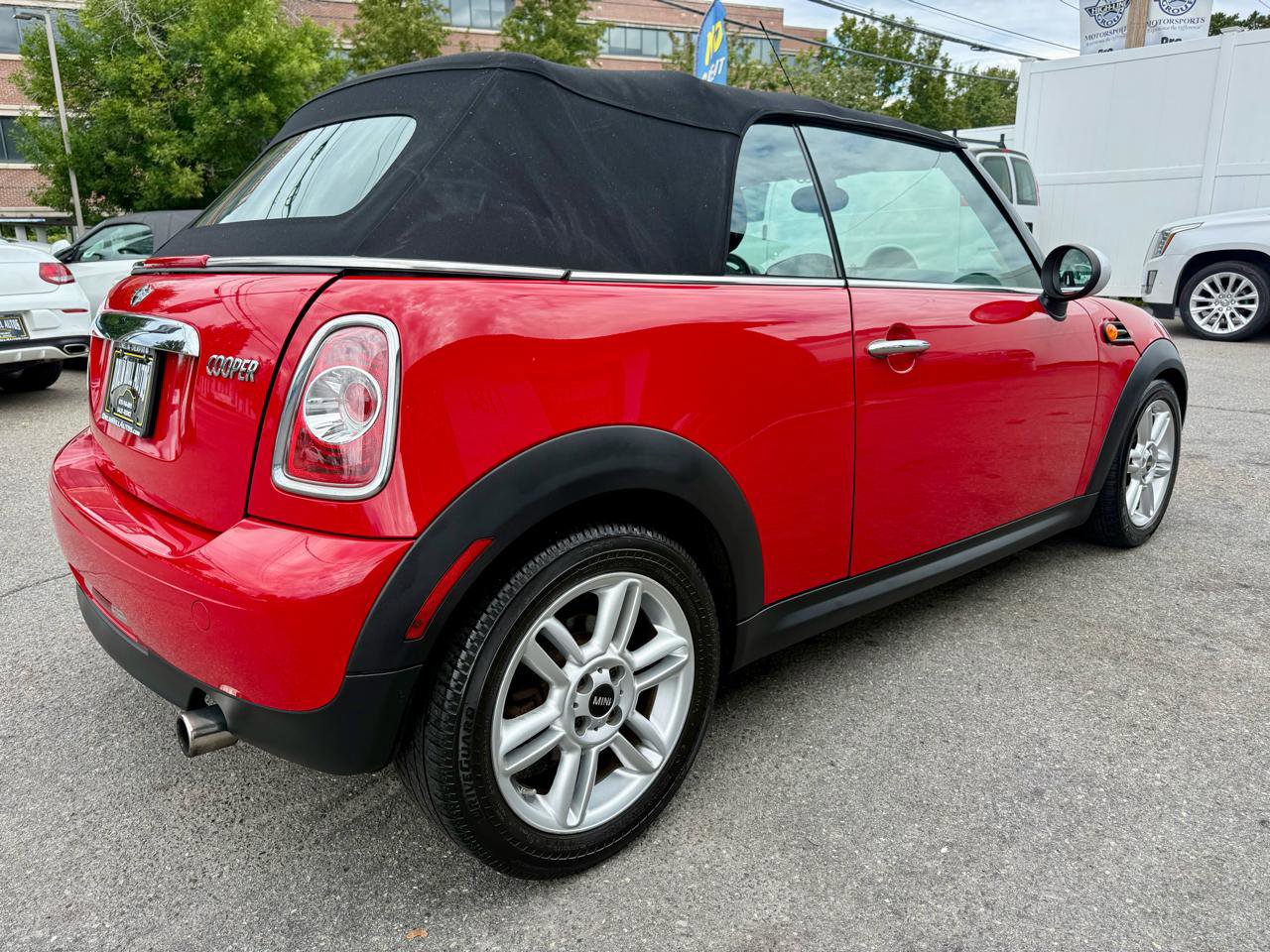 Used 2014 MINI Cooper Convertible image 5