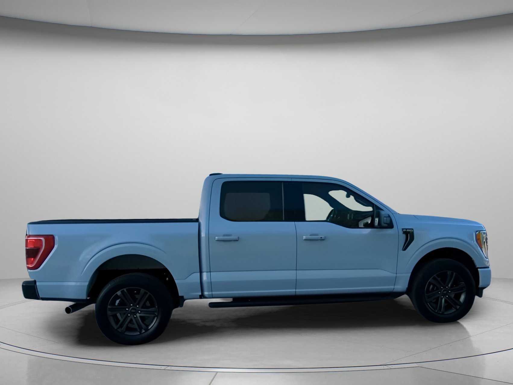 Certified 2022 Ford F150 XLT w/ Equipment Group 302A High image 32