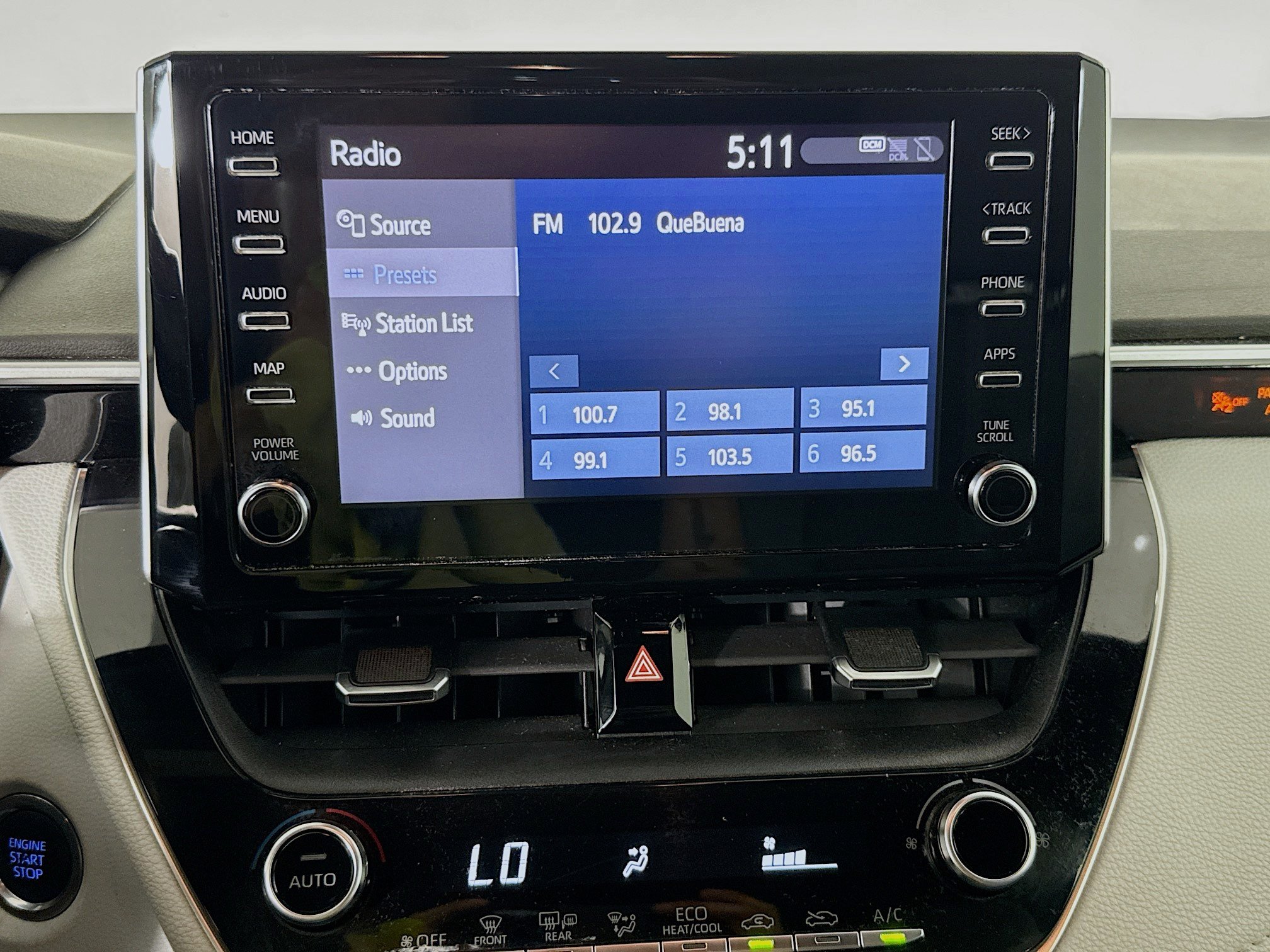 Used 2020 Toyota Corolla SE w/ SE Premium Package FWD image 16