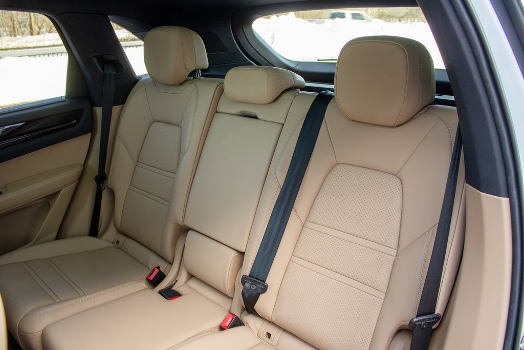 Used 2023 Porsche Cayenne image 22