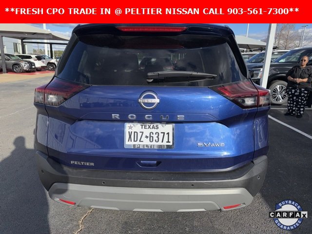 Used 2023 Nissan Rogue SV image 3